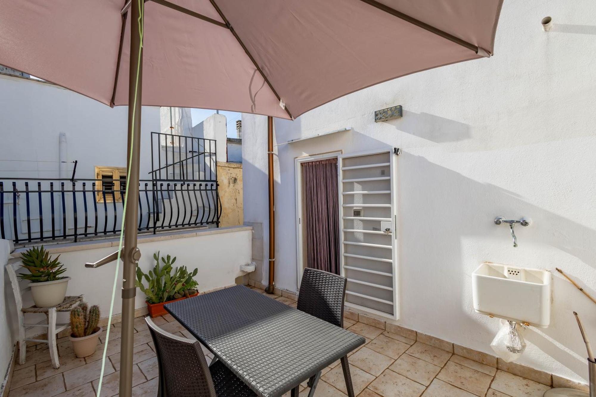 Antiche Mura Apartments "Nel Cuore Della Puglia"Bivani, Cucina, Terrazzo Turi Kültér fotó