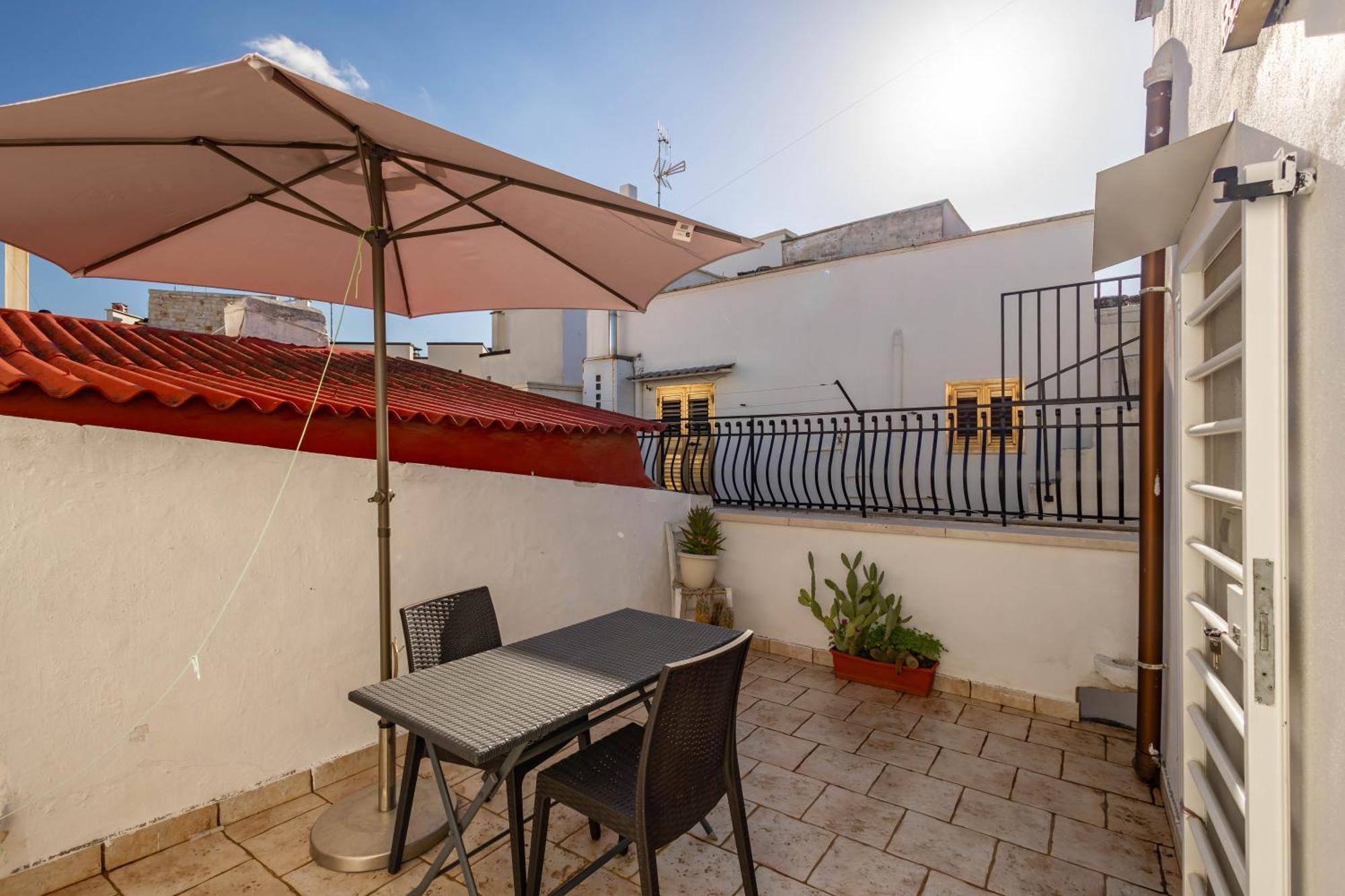 Antiche Mura Apartments "Nel Cuore Della Puglia"Bivani, Cucina, Terrazzo Turi Kültér fotó